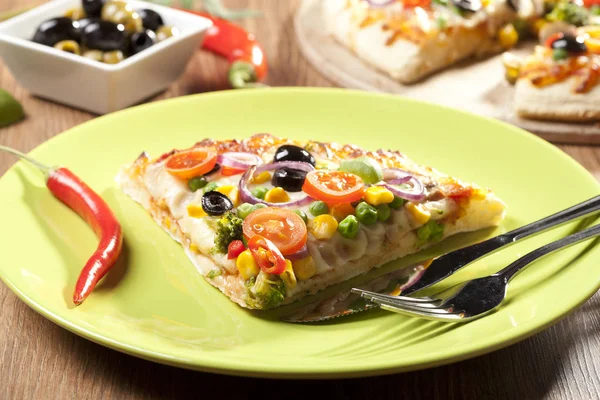 Hemlagad vegetarisk pizza — Stockfoto