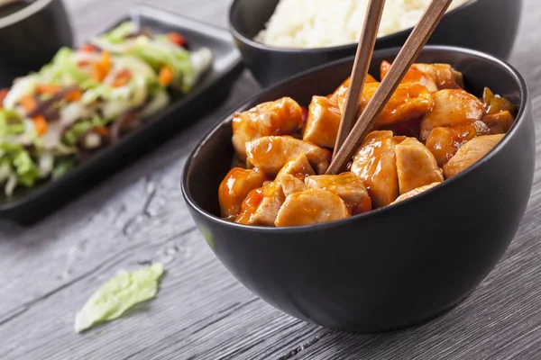 Chinese chicken sweet and sour sauce — Stock Photo, Image