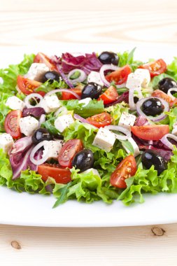Taze Yunan salatası
