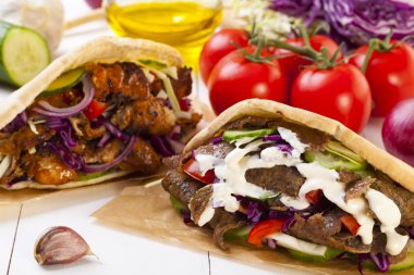 Çörek soslu kebap