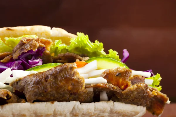 Çörek sığır eti kebabı