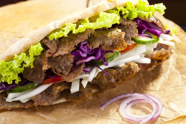 Çörek sığır eti kebabı