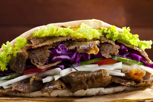 Beef Kebab in a bun — Stock Photo, Image