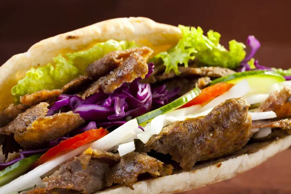 Çörek sığır eti kebabı