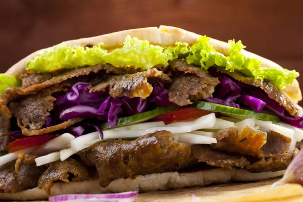 Çörek sığır eti kebabı