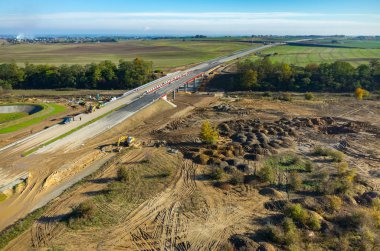 Yeni yol inşaat site havadan görünümü