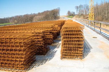 Çelik takviye çubukları