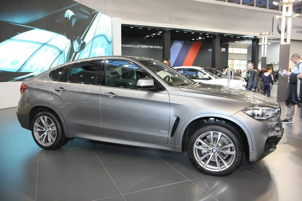 BMW op Belgrado Auto Show — Stockfoto