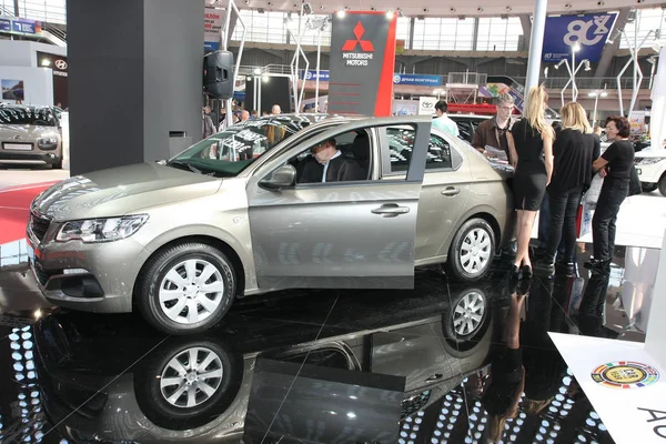Peugeot au Salon de Belgrade — Photo