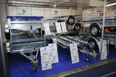 Araba römorklar Belgrad araba Fuarı'nda