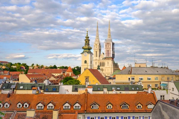 Zagrep şehir yüksekliği açılı görünüş