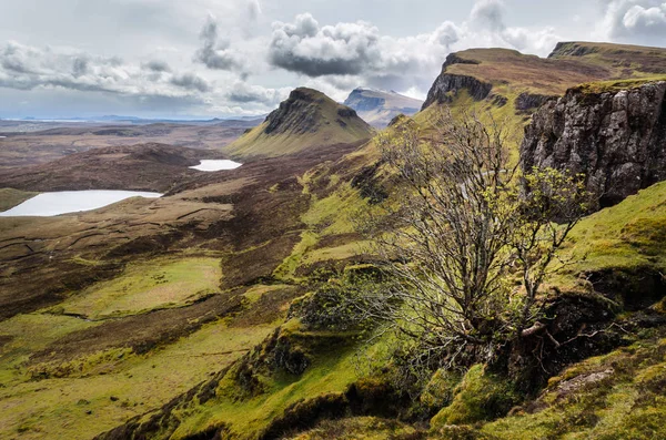 Isle of skye, Góra Quiraing, malowniczych krajobrazów Szkocji. Wielkiej Brytanii — Zdjęcie stockowe