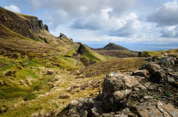 Ilha de skye, Montanha Quiraing, Escócia paisagem cênica. Reino Unido — Fotografia de Stock