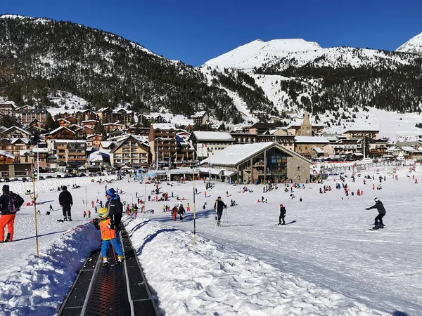 Montgenevre Stazione Sciistica Invernale Sciistica Snowboard Francia Destinazione Vacanze Settimana — Foto Stock