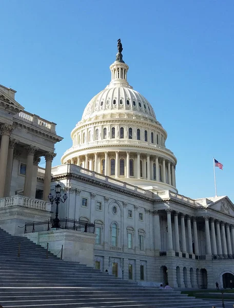 El edificio del Capitolio de Estados Unidos — Foto de Stock