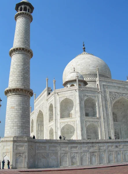 Taj Mahal mausoleo minarete — Foto de Stock