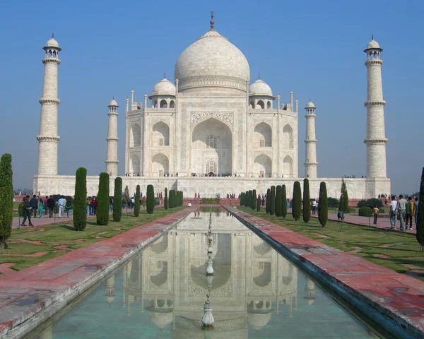 Taj mahal mausoleum in agra, indien — Stockfoto