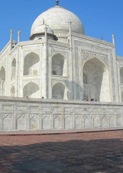 Perspectiva icónica del mausoleo Taj Mahal — Foto de Stock