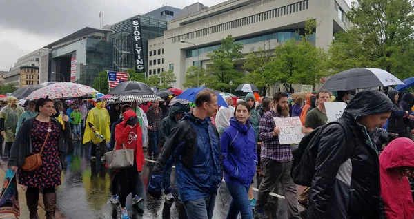 WASHINGTON DC - 22 DE ABRIL DE 2017 Marcha por la Ciencia — Foto de Stock