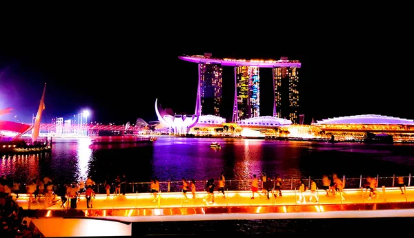 SINGAPORE - May 6, 2017: Panorama across the Marina Bay — Stock Photo, Image