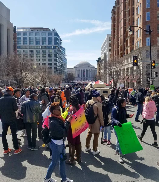 Marcha por nuestras vidas el 24 de marzo en Washington, DC — Foto de Stock