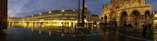 Piazza San Marco en Venecia, Italia —  Fotos de Stock