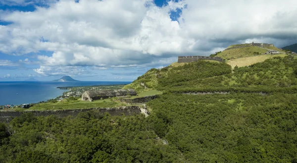 Antenowe panorama Brimstone twierdzy na wyspie St Kitts. — Zdjęcie stockowe