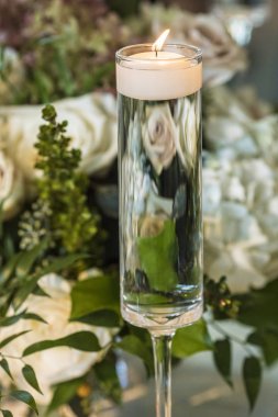 Gül düğün stemware cam yüzen