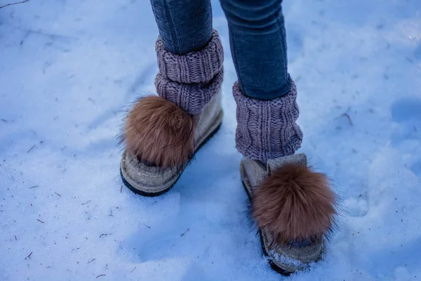 Winter baby boots with fur — 图库照片