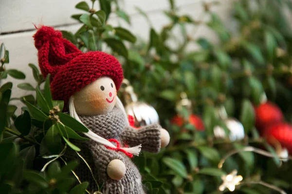 Enanos Con Sombrero Rojo Mercado Navidad Aire Libre Una Atracción — Foto de Stock