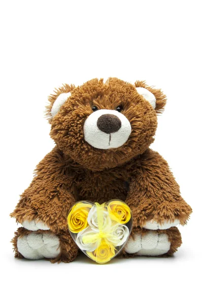 Urso Castanho Pelúcia Bonito Com Coração Nas Mãos Com Amor — Fotografia de Stock