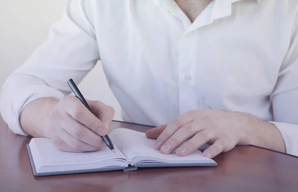 Manos Hombre Negocios Trabajador Oficina Escribe Cuaderno —  Fotos de Stock