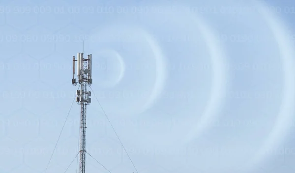 Mobiltelefon Torony Mobil Antenna Rádió Antenna Internetes Felszerelés Rádióhullámok — Stock Fotó