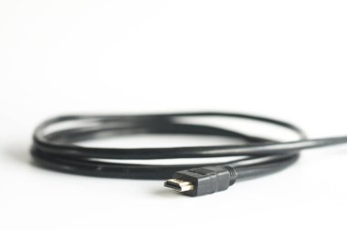 HDMI kablosu. USB prizi. Beyaz arkaplanda
