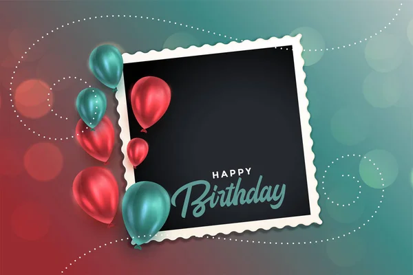 Belo cartão de aniversário feliz com balões e moldura de fotos — Vetor de Stock
