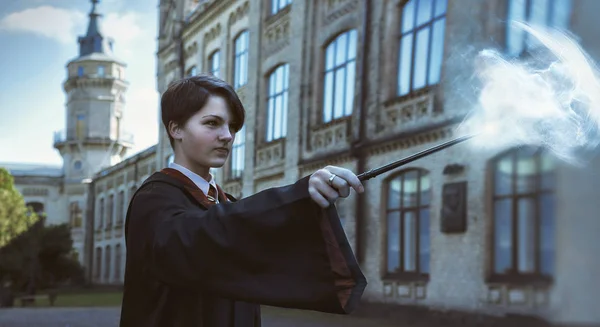 Kız Sihirbazı açık büyü yaptım. Cosplay