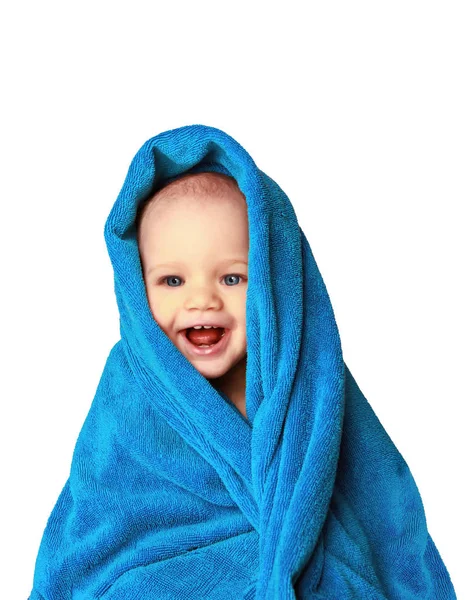 Мбаппе с голубыми глазами, закрытыми игрушкой на белом фоне — стоковое фото