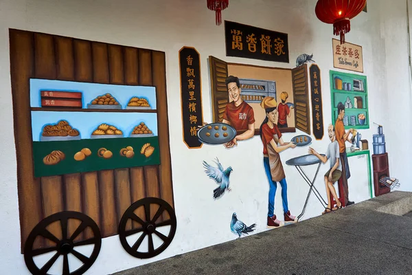 PENANG, MALAYSIA - 01.2019: Penang Street arts work, it is around the Georgetown heritage zone in Penang — стоковое фото