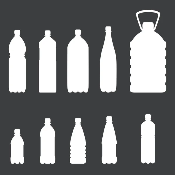 Векторный набор пластиковых бутылок белые силуэты — стоковый вектор