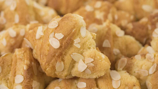 Friss Croissant Mandulával Közelről — Stock Fotó