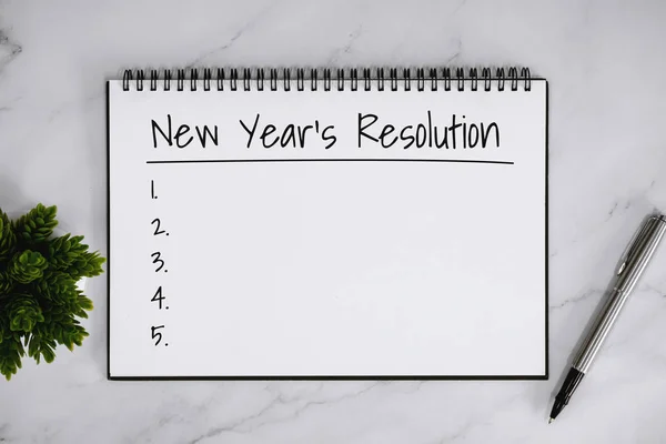 New Year's Resolution List on Notebook — Stock Photo, Image