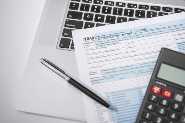 Income Tax Form and Calculator.