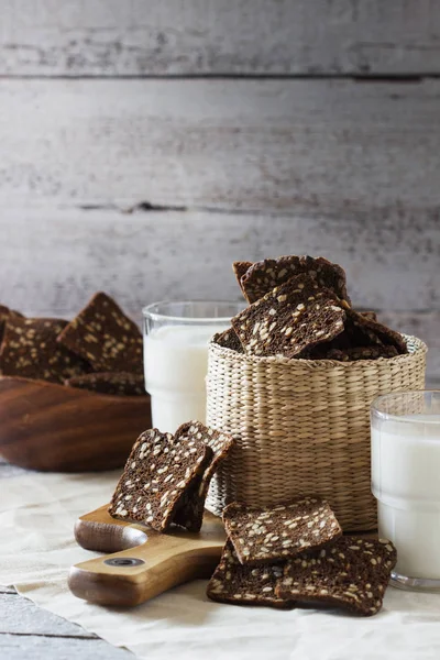 Snijd gedroogd roggebrood — Stockfoto