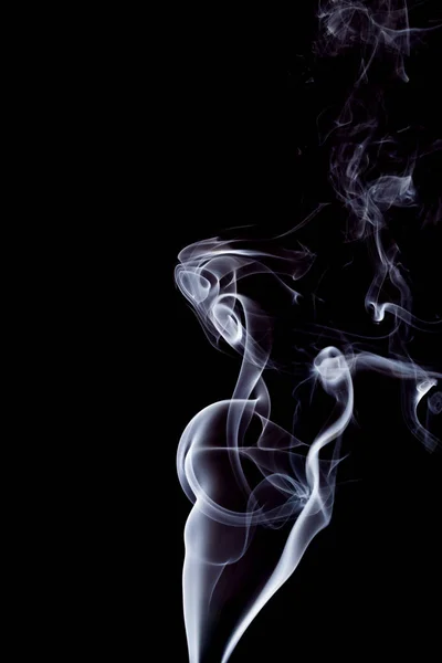 Kouř na černém pozadí. — Stock fotografie