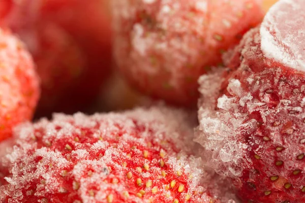 Bevroren Aardbeien Met Daglicht — Stockfoto