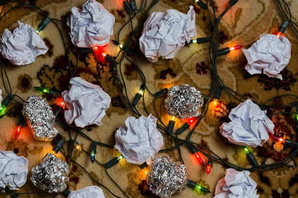 Christmas Garland Balls Crumpled Paper — Stock Photo, Image