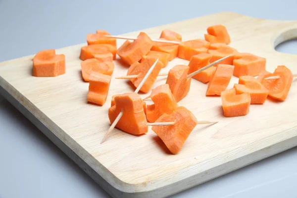 Вырезать Морковь Форме Сердец — стоковое фото
