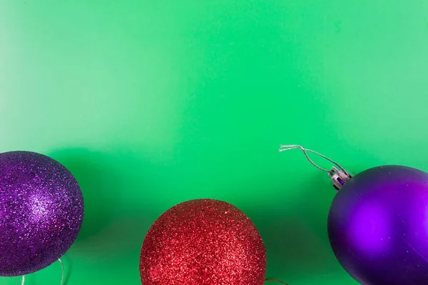 Fondo Navidad Con Juguetes Color Árbol Navidad Bolas Salpicadas Lentejuelas —  Fotos de Stock