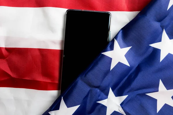 Telefone Móvel Bandeira Americana Conceito Prestação Serviços Comunicação Preços Comunicação — Fotografia de Stock