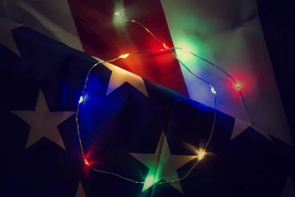 Weihnachtsgirlanden Auf Der Amerikanischen Flagge Neujahr Und Weihnachten Den Vereinigten — Stockfoto